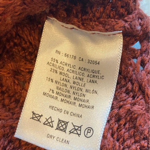 Field and Flower sweater - Picture 3 of 7